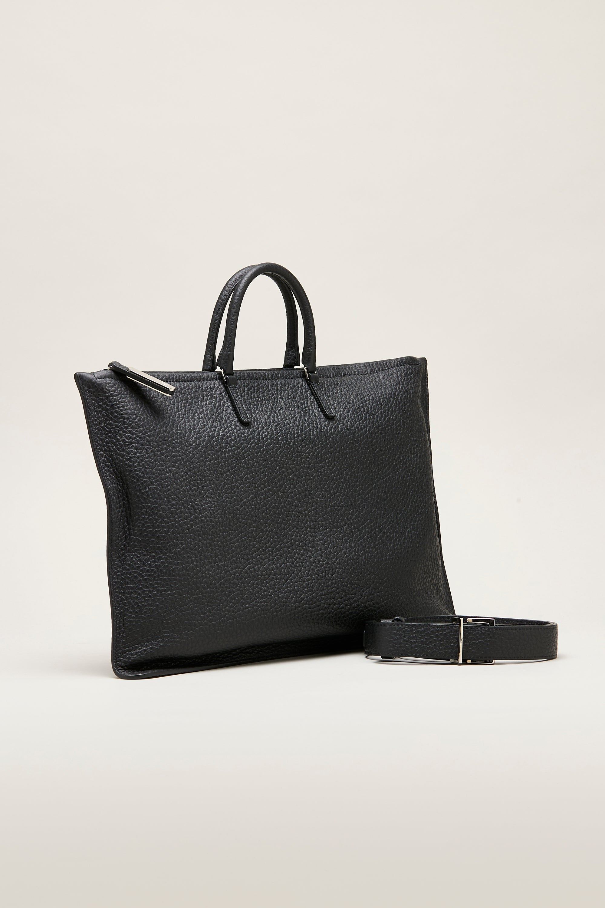 Aiko M Full Grain Nero