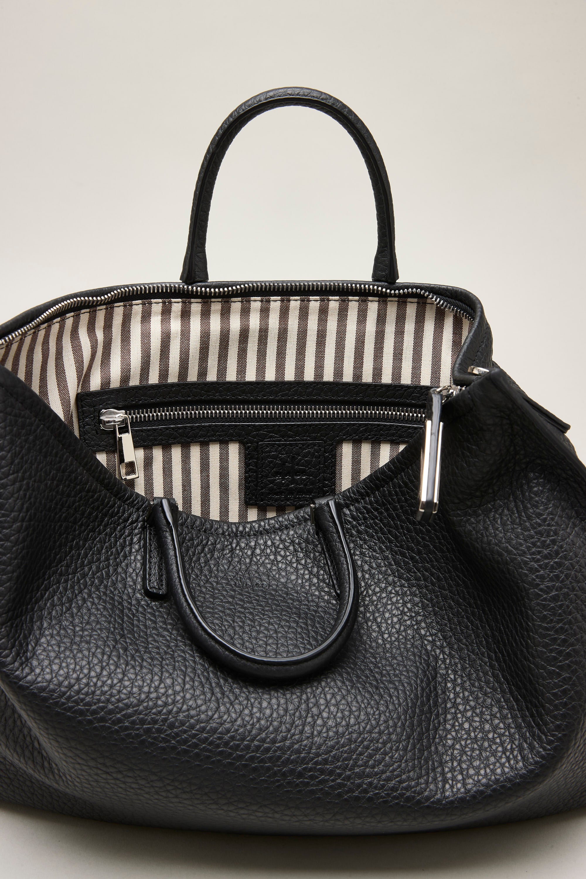 Aiko M Full Grain Nero