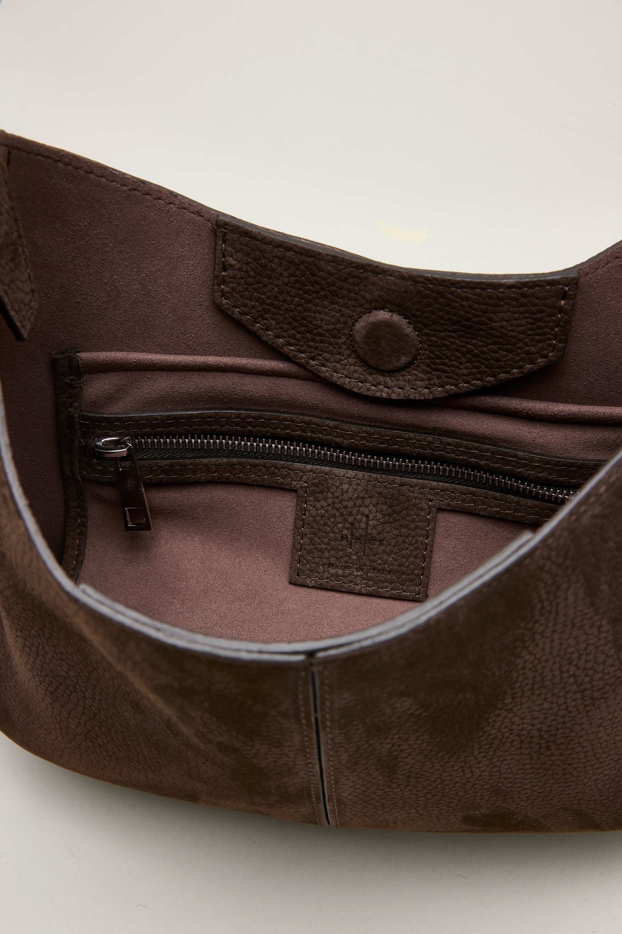 Augusta S Nabuk Dk Brown