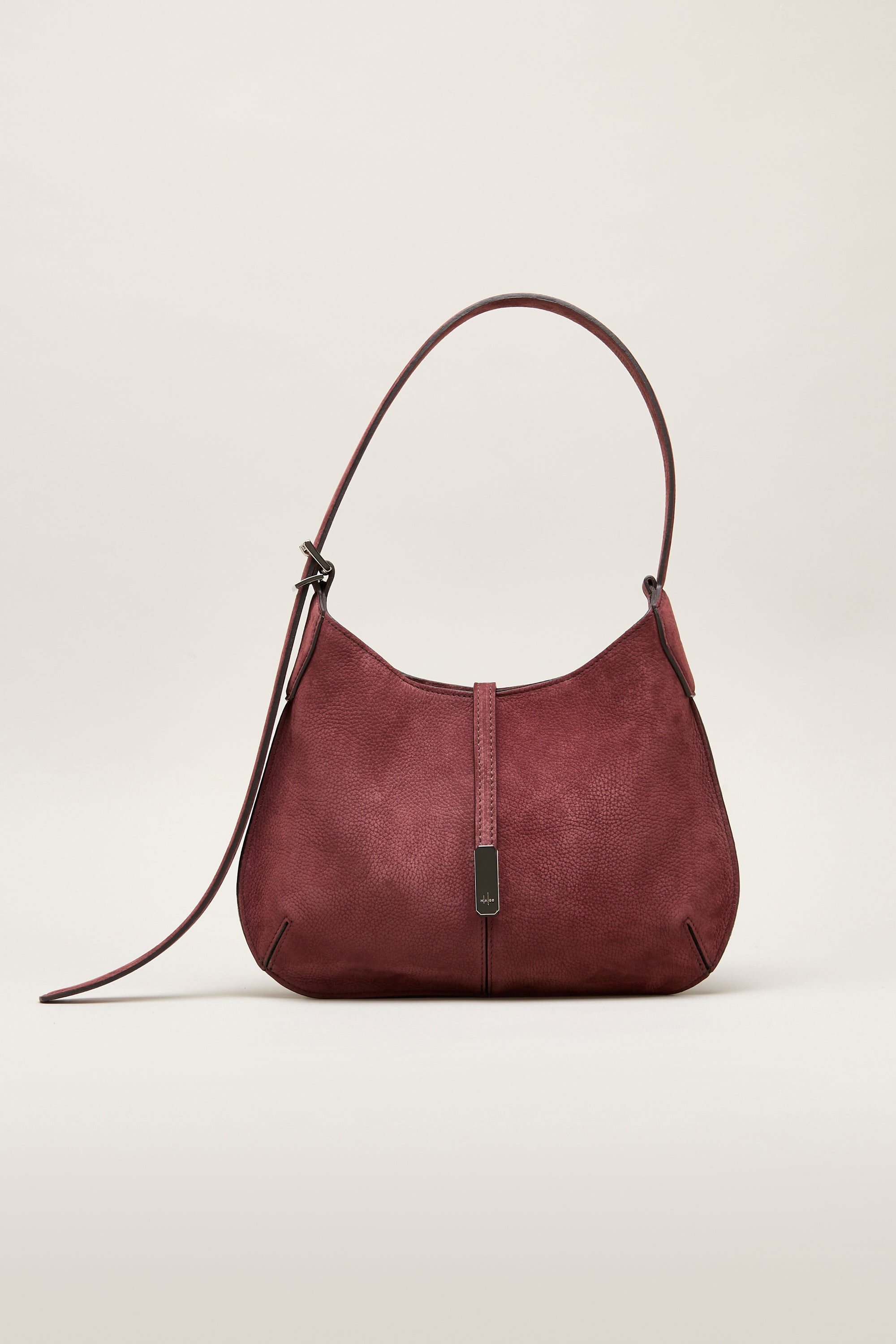 Augusta S Nabuk Mosto