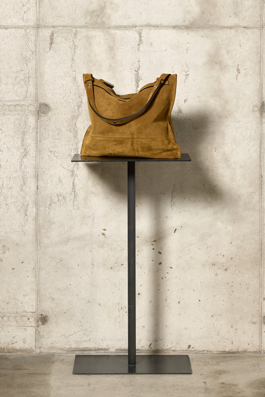 Naike L Suede Tannin